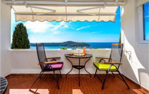 Cozy Apartment In Dubrovnik With House Sea View